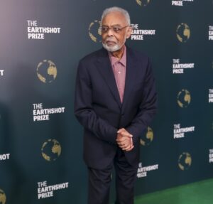 Gilberto Gil faz homenagem aos quatro meses da morte de Preta Gil e fãs prestam apoio