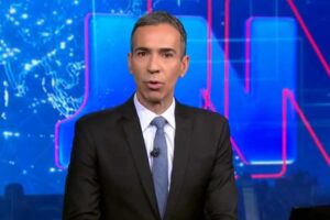 Milhões: César Tralli escancara caos do INSS no Jornal Nacional