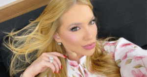 Virginia Fonseca mostra transformação em camarim do SBT que foi de Eliana