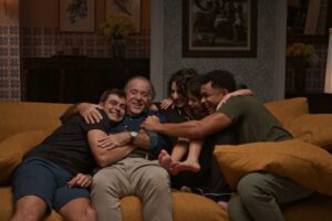 Hit de Lulu Santos marca passagem de tempo e emociona em ‘Dona de Mim’