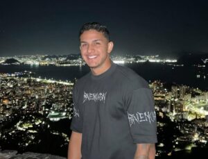 Jovem de 24 anos desaparece após ser forçado a entrar em carro de bandidos; veja VÍDEO