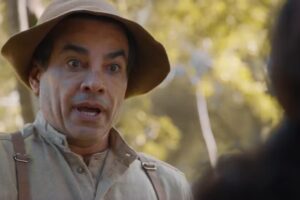 Maria Divina vira chacota diante de Zé dos Porcos em ‘Êta Mundo Melhor’