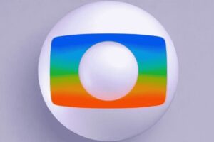 Ator se emociona ao voltar à TV na Globo após 27 anos