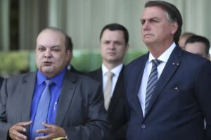 Governo do DF nega privilégio a Bolsonaro
