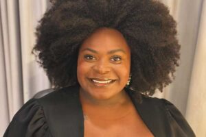 Jojo Todynho perde 80 kg e choca em foto de biquini com bonitão