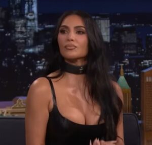 Kim Kardashian questiona ida de homem à lua e NASA responde: Seis vezes