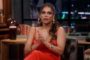 Lexa doa enxoval da filha Sofia e procura bebê