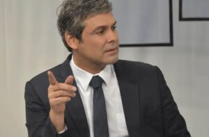 Líder do PT se pronuncia após prisão de Jair Bolsonaro: “Grande dia”