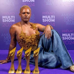 Liniker ganha 4 troféus