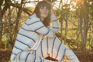 Monica Benini, mulher de Junior, atualiza estado de saúde da filha