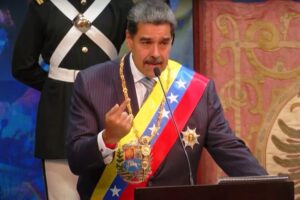 Maduro agradece a Lula e ao papa Leão XIV por pedidos de paz