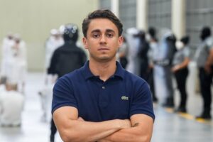 Nikolas Ferreira fica frente a frente com os maiores bandidos do mundo