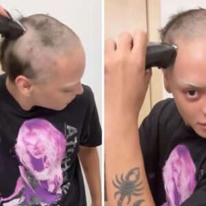 Pabllo Vittar cortando o cabelo