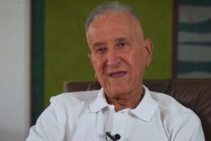 Parreira entra para história como 1º técnico na Calçada da Fama do Maracanã