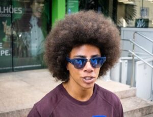 Vídeo mostra deputado Renato Freitas trocando socos com homem em rua