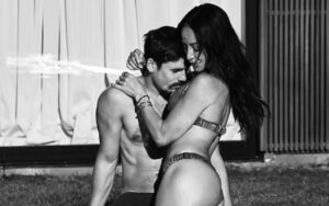 Sabrina Sato e Nicolas Prattes surgem em clima de intimidade em ensaio fotográfico