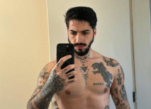 Gabs Castro é flagrado fazendo “banheirão” em parque de SP; vídeo viraliza