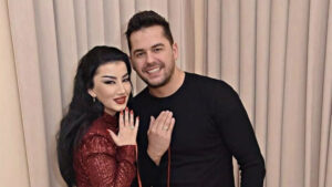 Cantor de 40 anos morre durante busca de médico para o filho