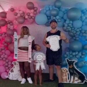 Serena Williams e Alexis Ohanian em chá revelação