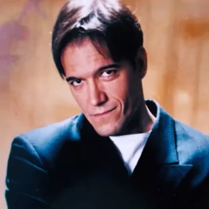 sergio kato mais jovem