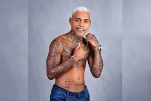 Quem é VT Kebradeira, cantor de brega-funk preso após acusações de racismo em ônibus