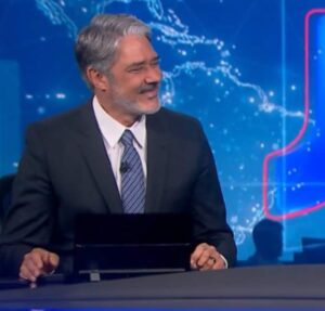 Como bom humor, William Bonner se despede do Jornal Nacional; veja como foi o último boa noite do jornalista!