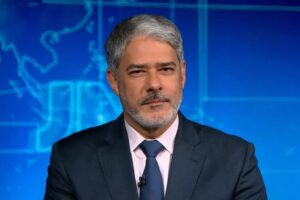 Despedindo-se do Jornal Nacional, William Bonner cometeu um erro curioso no telejornal