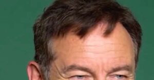 Jason Isaacs é confirmado no elenco de Tomb Raider