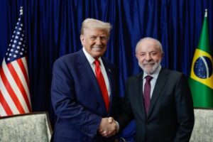 Trump se pronuncia após ligação com Lula: “Gosto dele”