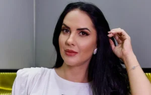 Graciele Lacerda mostra barriguinha de grávida