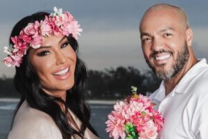 Gracyanne Barbosa mantém fotos com Belo em casa