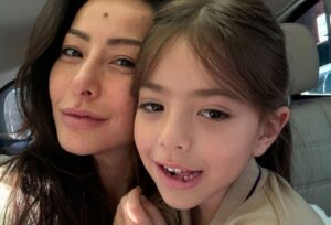 Sabrina Sato causa polêmica e diz que internet é um alívio para os pais