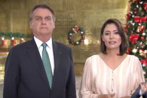 Michelle Bolsonaro publica foto de Bolsonaro e desabafa: ‘121 dias’