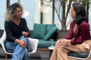 Kevelin Gomes sorri ao falar sobre Yuri, diz ser fã de IZA e decreta: ‘Não sou culpada’