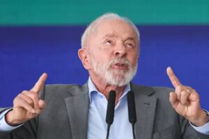 Lula aprova lei envolvendo jovens e divide opiniões