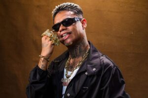 Fã de MC Cabelinho leva pontos na cabeça, após show