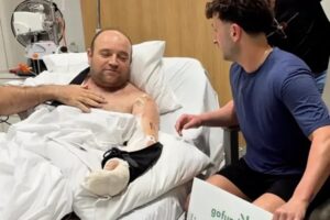 Homem que desarmou terrorista recebe cheque de $2 milhões: “Fiz de coração”