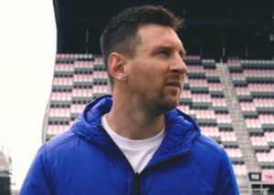 Lionel Messi ganha estátua com mais de 21 metros em sua homenagem