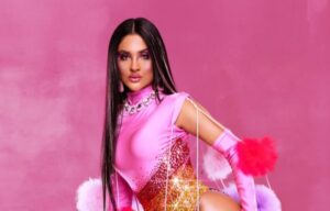 Mileide Mihaile faz homenagem à comunidade LGBTQIA+ no ensaio da Unidos da Tijuca