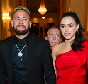 Neymar Jr. e Bruna Biancardi curtem festa temática com as filhas, Mavie e Mel