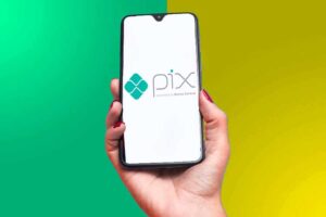 Pix bate recorde histórico com Black Friday e 13º; veja valores