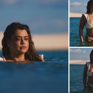 Preta Gil de biquíni