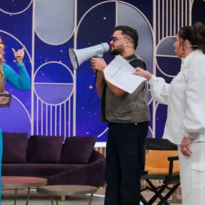 Virginia Fonseca no Sabadou