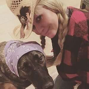 Atriz de “Barrados no Baile’ pediu para misturar suas cinzas com a do cachorro