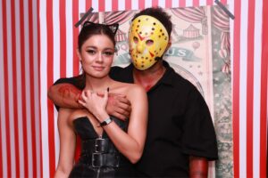 Sophie Charlotte e Xamã curtem festa de Halloween