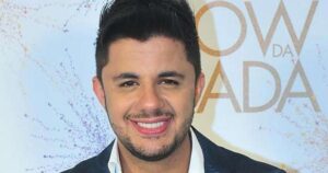 Filho caçula de Cristiano Araújo completa 13 anos; veja como ele está hoje