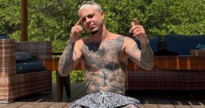 Caso MC Tuto: Justiça toma decisão envolvendo prisão do funkeiro após atropelamento de jovem em acidente; equipe se pronuncia. ‘Colaborando com as investigações’