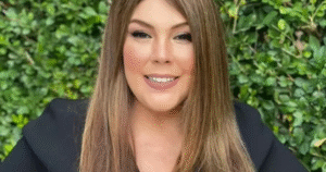 Aos 49, Simony choca ao exibir shape musculoso após vencer o câncer