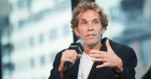 Os três hábitos para viver plenamente do milionário mais feliz do mundo, para os quais não é necessário ser milionário