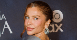 A aposta ousada de Grazi Massafera em look para festa da novela ‘Dona Beja’: atriz usa vestido de R$ 46 mil com blazer invertido. Fotos!